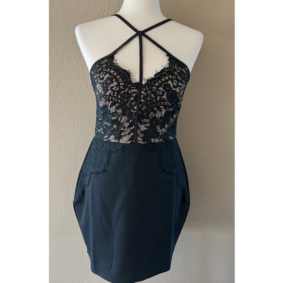 Strap and lace detail cocktail party dress - Picture 3 of 4